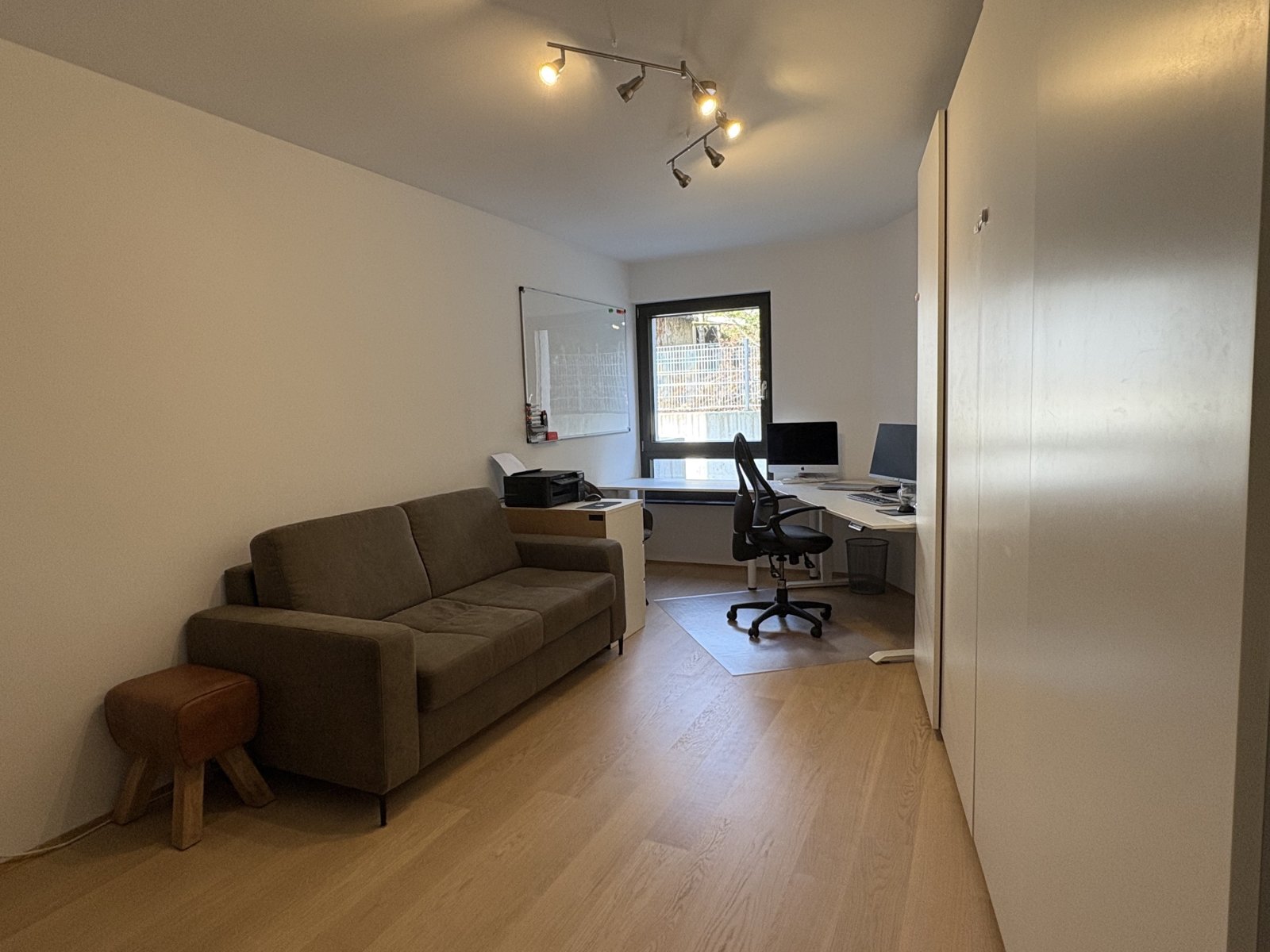 Toplage in Stuttgart-Sonnenberg! Großzügige 3,5 Zi.-EG Wohnung mit Terrasse