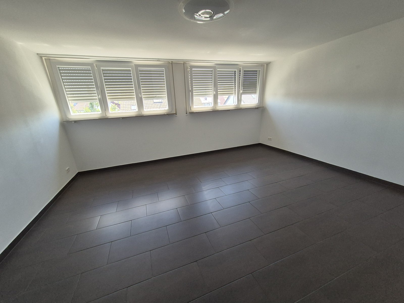 Ihr neues Zuhause – Schöne 3-Zimmer-Wohnung im Dachgeschoss!