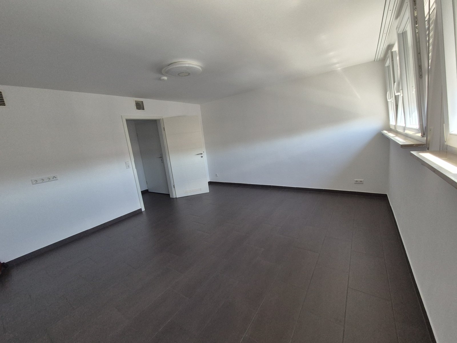 Ihr neues Zuhause – Schöne 3-Zimmer-Wohnung im Dachgeschoss!