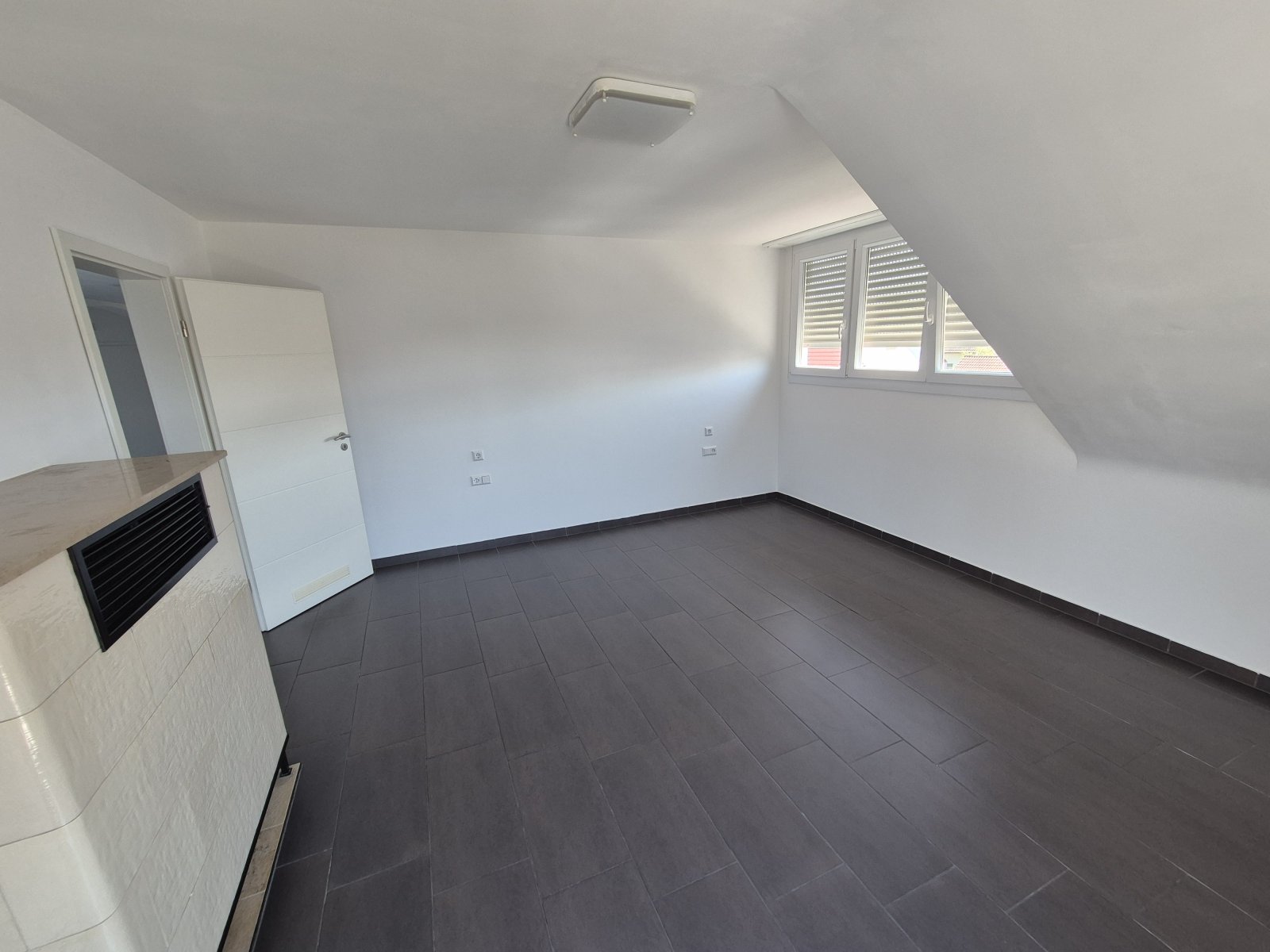 Ihr neues Zuhause – Schöne 3-Zimmer-Wohnung im Dachgeschoss!