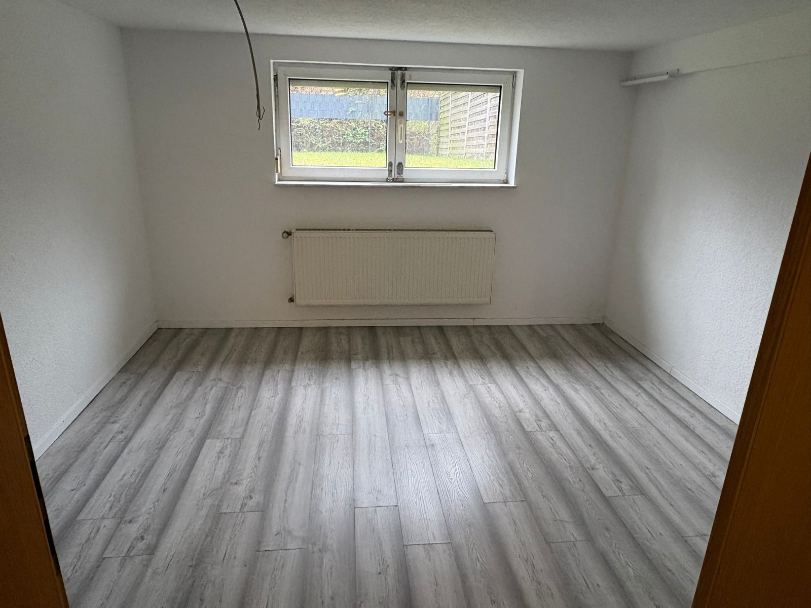 Renovierte Doppelhaushälfte mit großem Garten