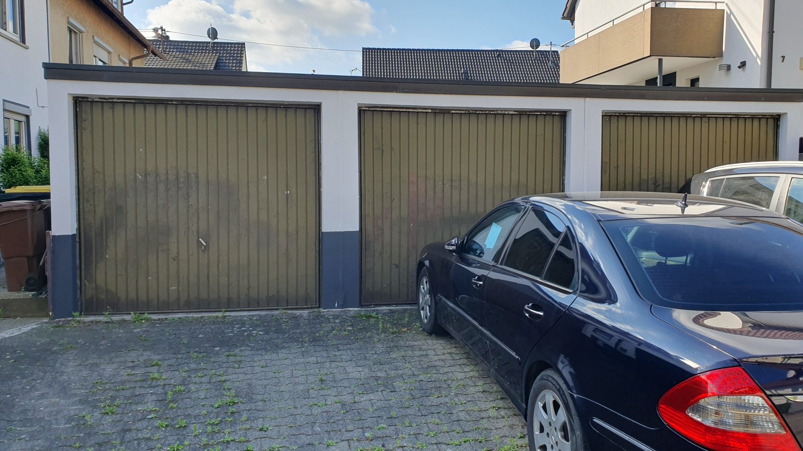 Provisionsfrei für Käufer – Mehrfamilienhaus mit drei Wohneinheiten in familienfreundlicher Lage