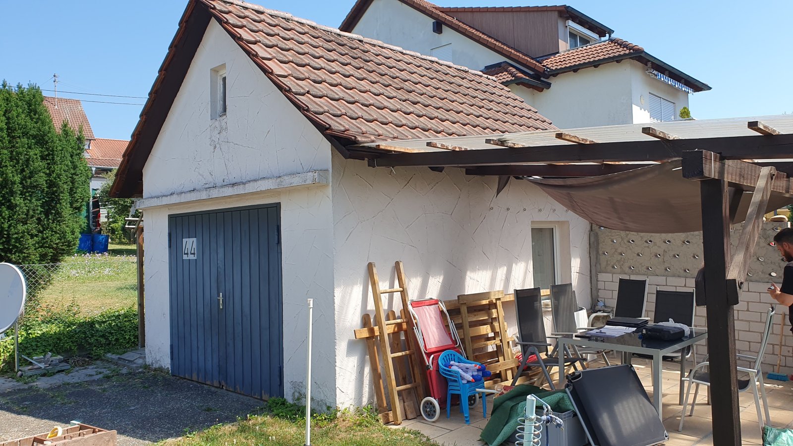 Garage mit Sitzplatz Garage mit Sitzplatz
