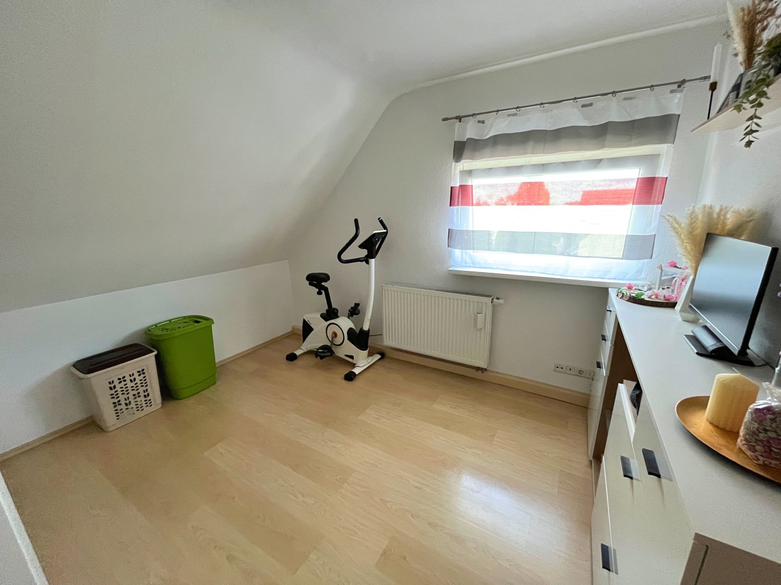 Büro/Kinderzimmer Büro/Kinderzimmer